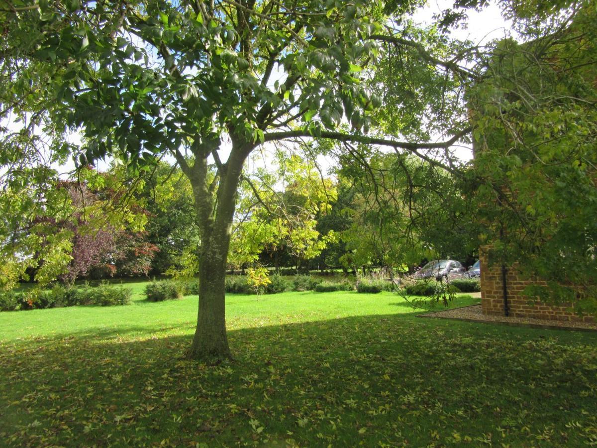 Weston Hill Farm Bed & Breakfast Moreton Pinkney Luaran gambar